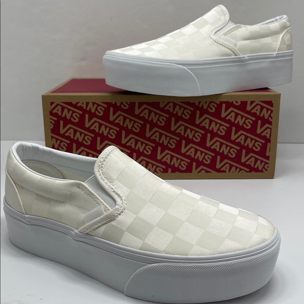 Vans Classic Slip-On Stackform Checkerboard Platform Sneakers Shoe

VN000CN1CJ7